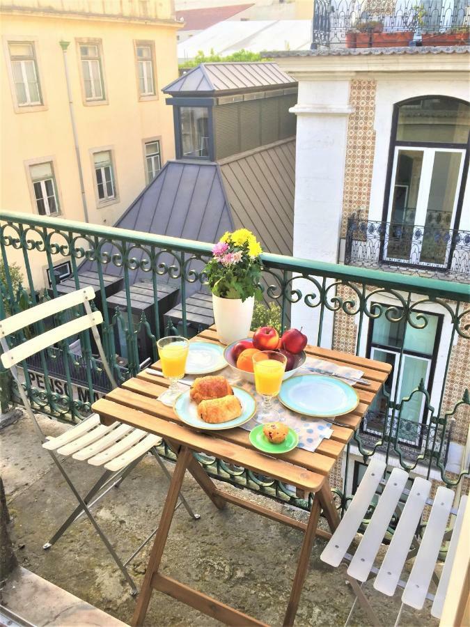 Charming Chiado 2Bedr W/Balcony And View Lägenhet Lisboa Exteriör bild